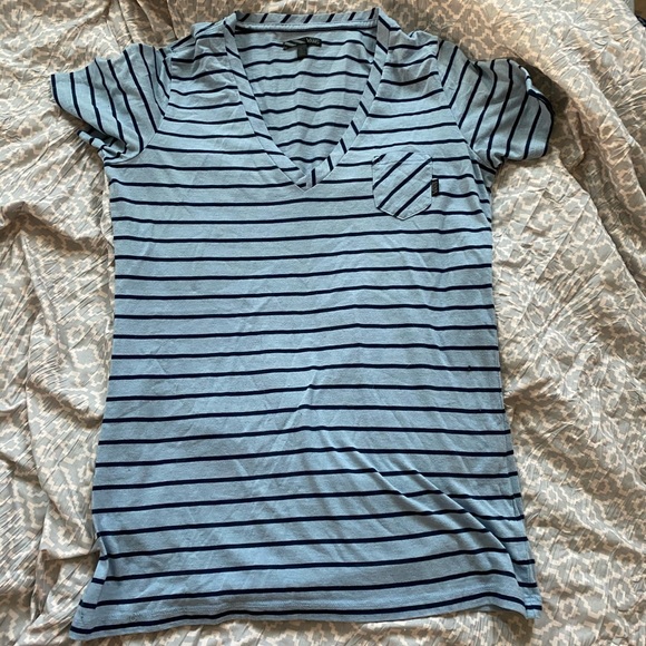 Vans Tops - Women’s Vans tee